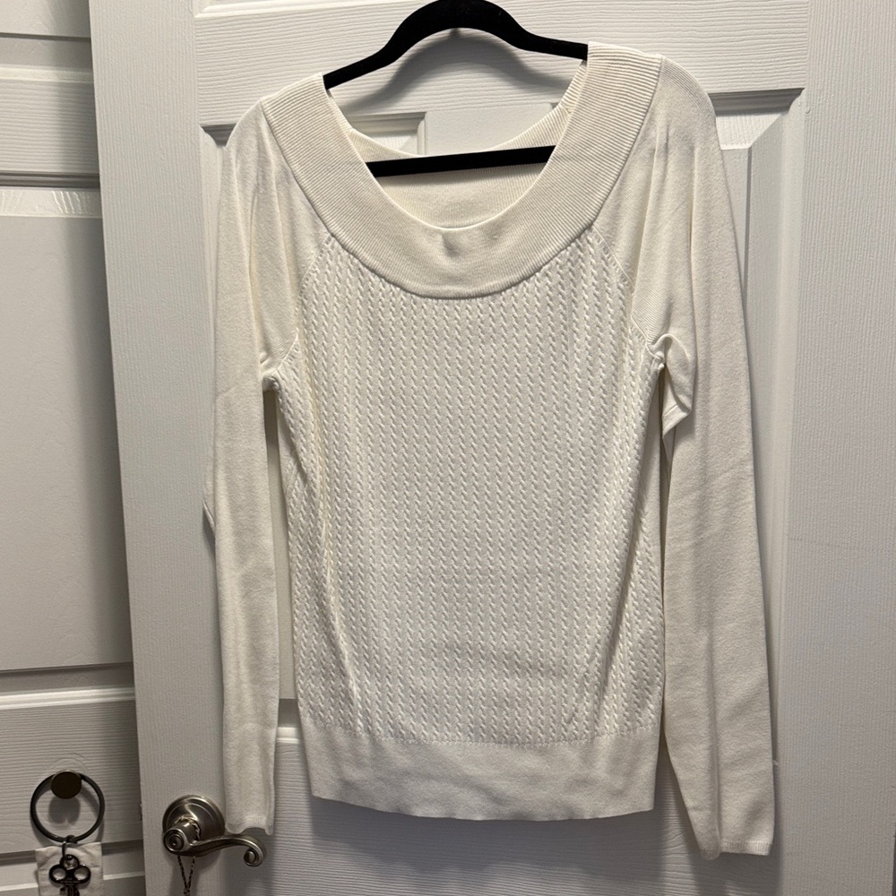 White House Black Market Cream Ribbed Crewneck Sweater